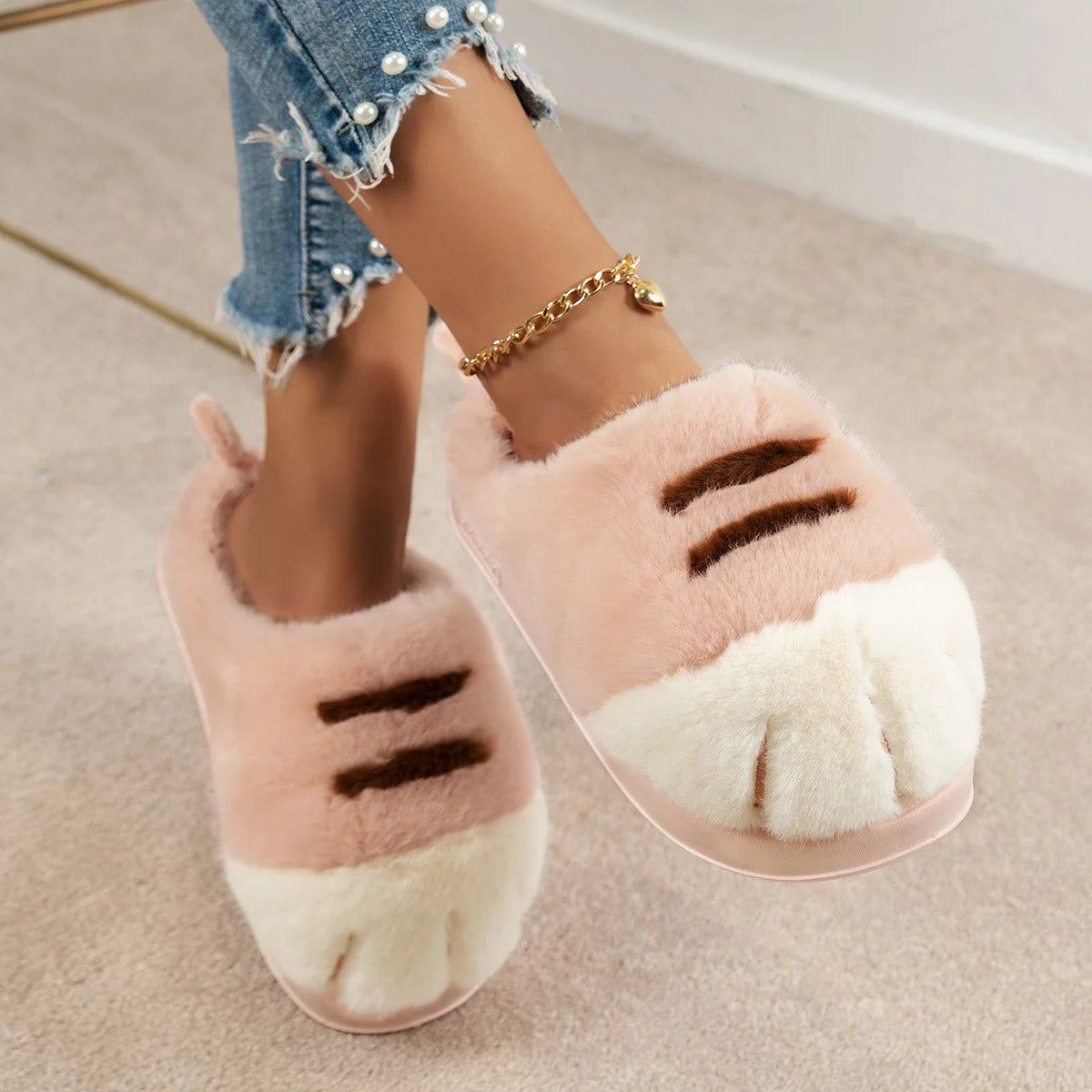 SNUGRRS™ Cat Paw Slippers