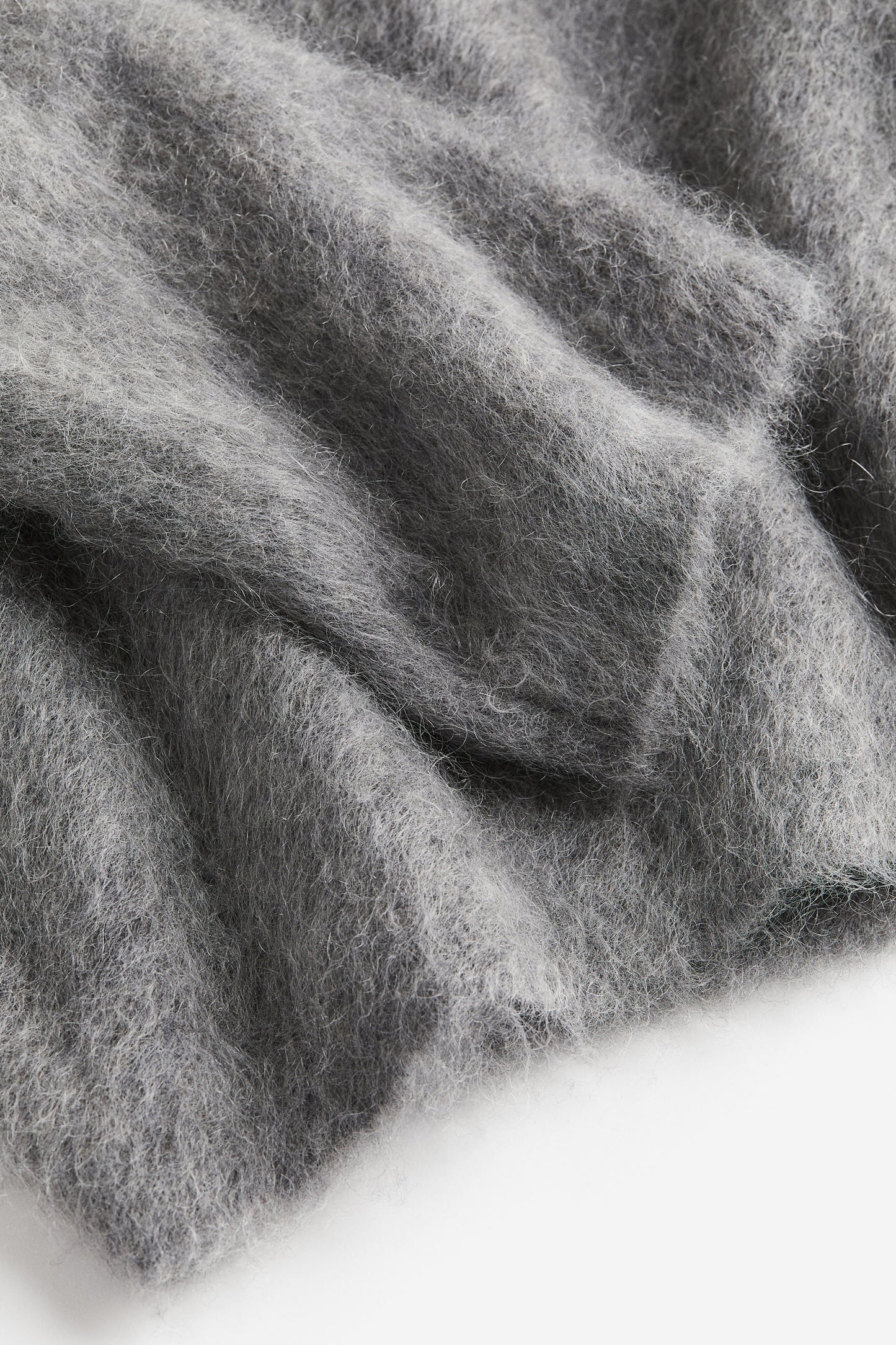 BIZA™ Mohair Crewneck